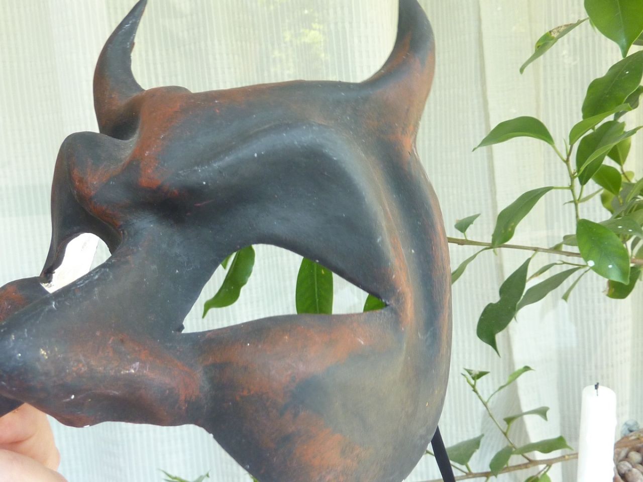 masque diablotin en papier mâché