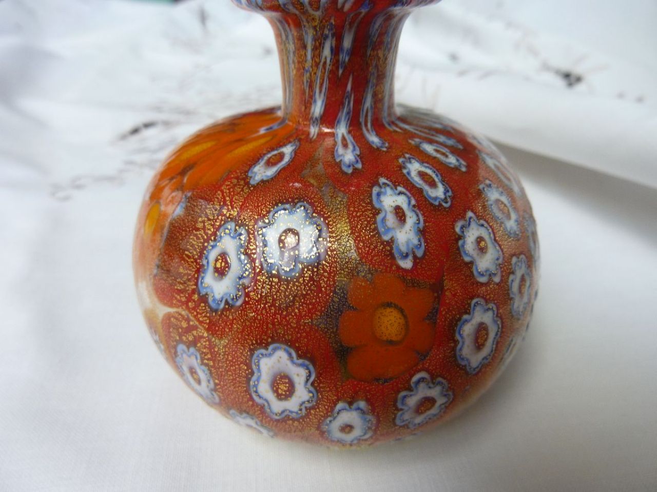 flacon en verre de Murano , artisanat du verre de Murano,  