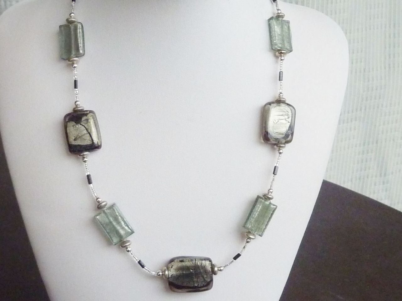 collier en verre de Murano, collier femme 