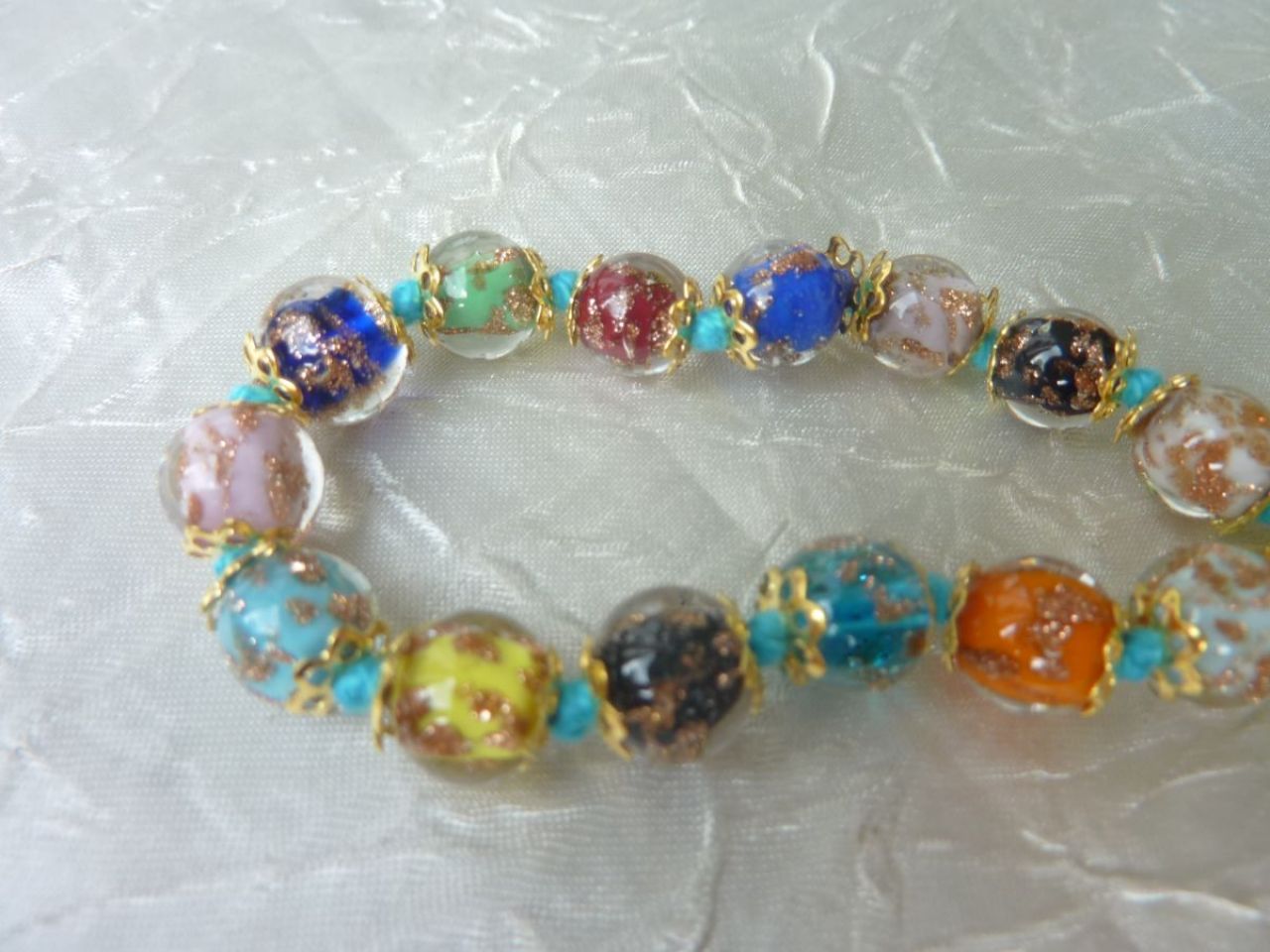 bracelet petites perles en verre de Murano, fait main