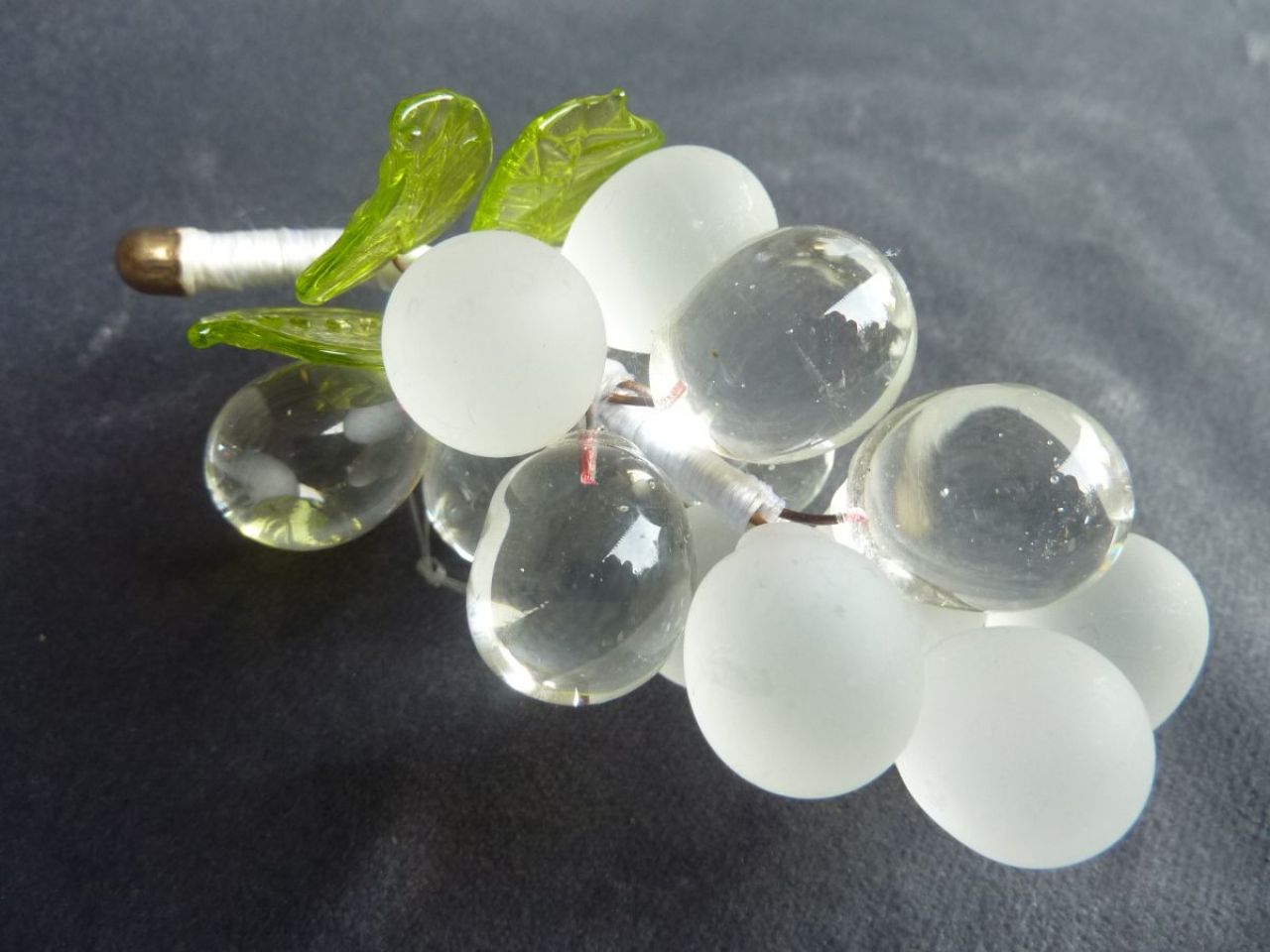 grappe de raisin en verre de murano, objets en verre de Murano 
