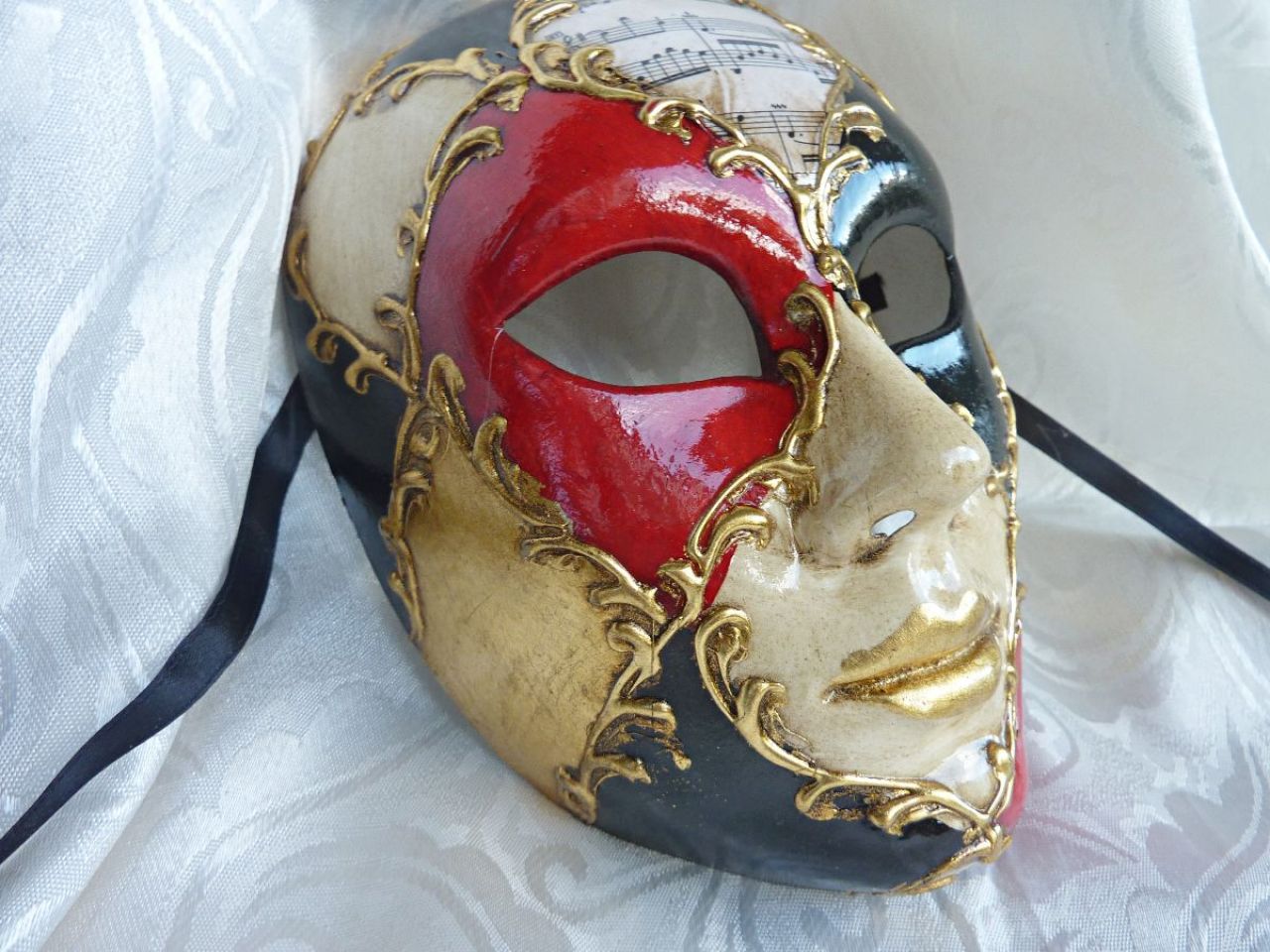 masque vénitien à Paris, masque déguisement 
