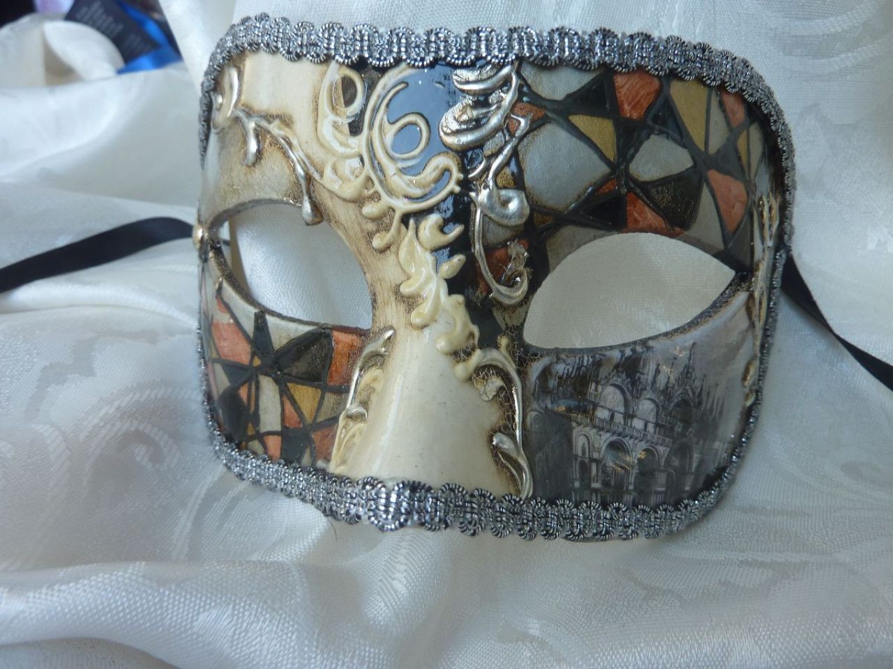masque venitien à Paris ,masque de carnaval 