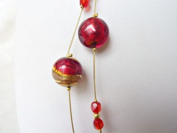 collier rouge à 2 ranges, perles fait main en verre de Venise et feuille d'or, fil en acier doré