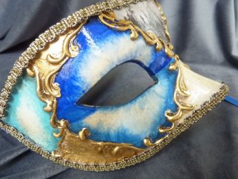 masque loup décoration à losanges bleu aquarelle