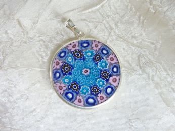 pendentif en verre millefleur