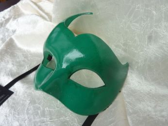masque loup vert brillant, fait main par les artisans vénitiens