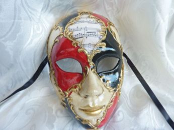 masque vénitien à Paris, masque déguisement 